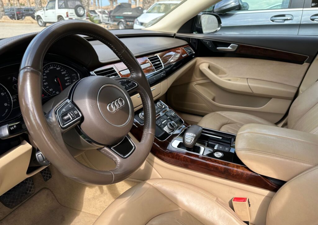 AUDI A8 | 250 CV | 291.000km | 5 puertas | Automático