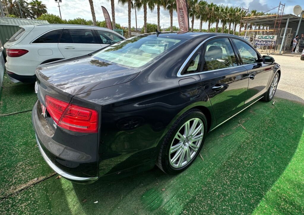AUDI A8 | 250 CV | 291.000km | 5 puertas | Automático
